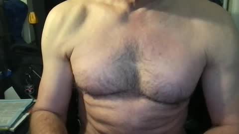 callum5555 online show from 03-12-25, 09:44