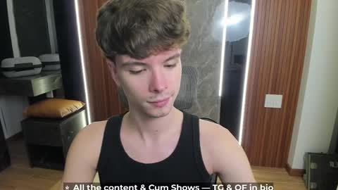 Hey I am Calvin  online show from 05-06-26, 05:18