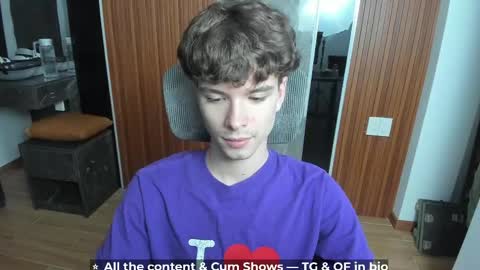 Hey I am Calvin  online show from 05-26-26, 04:14