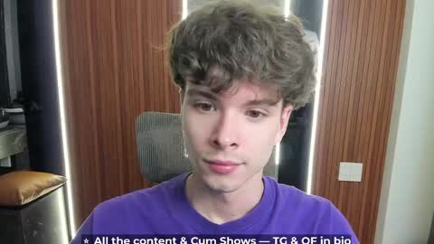 Hey I am Calvin  online show from 05-29-26, 03:43