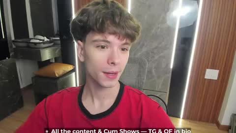 Hey I am Calvin  online show from 05-31-26, 06:09