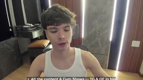 Hey I am Calvin  online show from 06-07-26, 05:06