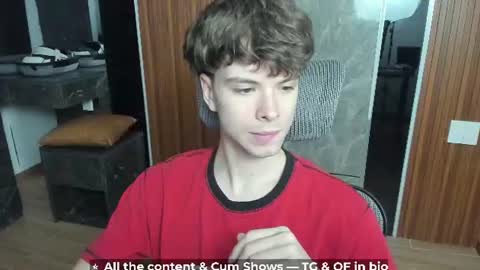 Hey I am Calvin  online show from 06-20-26, 05:16