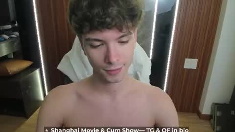 Hey I am Calvin  online show from 07-11-26, 03:15
