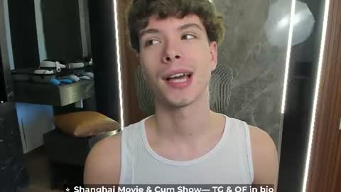 Hey I am Calvin  online show from 07-12-26, 09:44