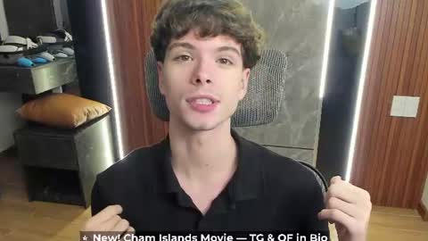 Hey I am Calvin  online show from 07-31-26, 03:11