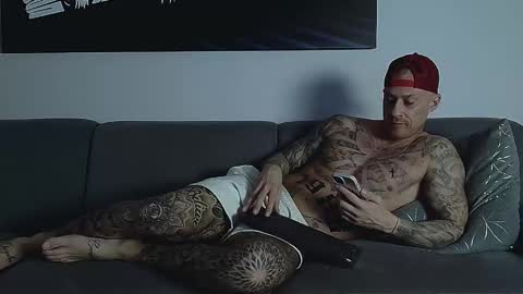 Calvin  online show from 10-30-25, 12:34