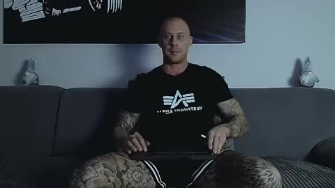 Calvin  online show from 12-02-25, 11:00