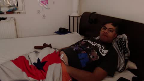 Snapshot of calvinjohnlad chatting on 11-13-25, 02:21 Calvinjohnlad online show from 11-13-25, 02:21