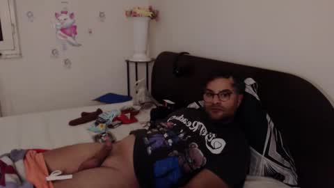 Snapshot of calvinjohnlad chatting on 11-19-25, 08:53 Calvinjohnlad online show from 11-19-25, 08:53