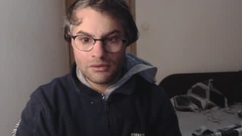 Snapshot of calvinjohnlad chatting on 01-12-26, 07:30 Calvinjohnlad online show from 01-12-26, 07:30