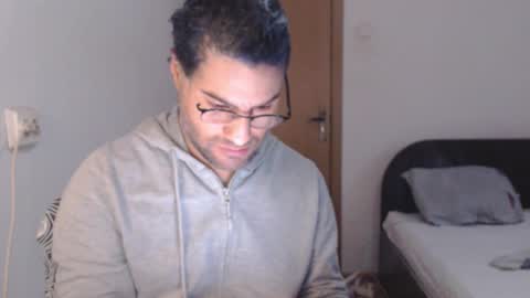 Snapshot of calvinjohnlad chatting on 02-01-26, 03:10 Calvinjohnlad online show from 02-01-26, 03:10