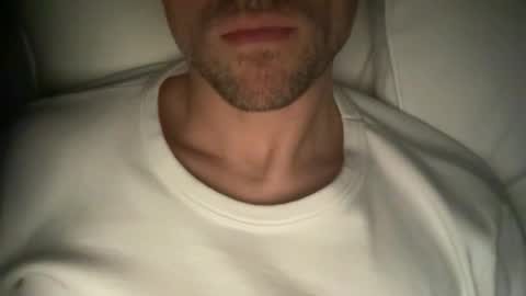 Snapshot of calvinzz chatting on 11-22-25, 08:30 calvinzz online show from 11-22-25, 08:30