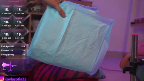 Calypso and Kayla online show from 02-14-25, 08:48