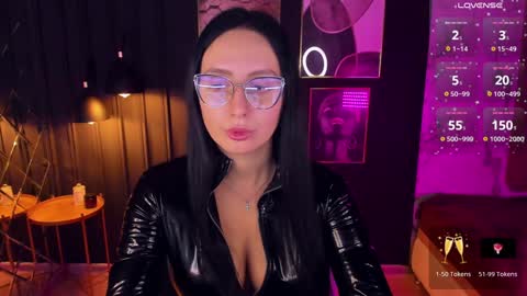 Snapshot of calypsownsu chatting on 12-03-24, 02:25 Christy online show from 12-03-24, 02:25