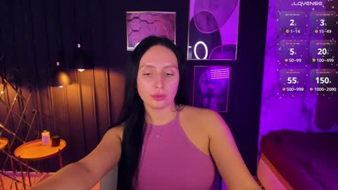 Snapshot of calypsownsu chatting on 12-12-24, 02:04 Christy online show from 12-12-24, 02:04