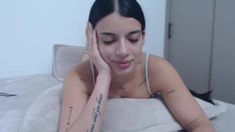 Snapshot of calyra_isme chatting on 06-08-26, 02:28 calyra_isme online show from 06-08-26, 02:28