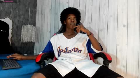           online show from 10-19-25, 04:46