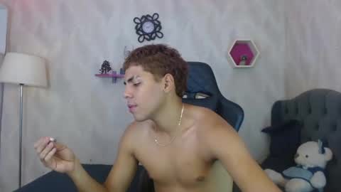 cam_sexyboy online show from 09-21-25, 01:07