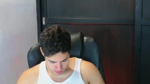 camara110 online show from 10-11-25, 12:21