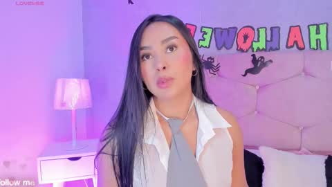 Camelia Smith online show from 10-30-25, 03:30