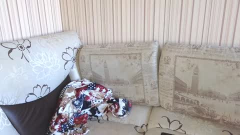 Snapshot of cameron_crowly chatting on 01-12-25, 09:40 Cameron online show from 01-12-25, 09:40