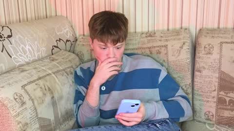 Snapshot of cameron_crowly chatting on 01-28-25, 02:31 Cameron online show from 01-28-25, 02:31