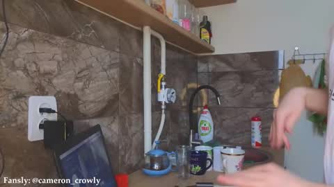 Snapshot of cameron_crowly chatting on 02-20-25, 12:04 Cameron online show from 02-20-25, 12:04