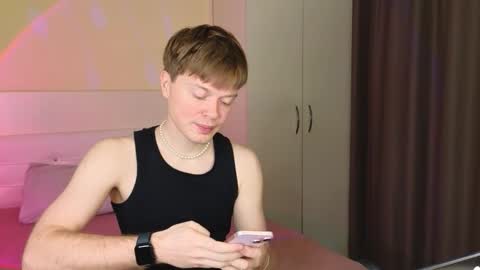 Snapshot of cameron_crowly chatting on 11-26-25, 09:21 Cameron online show from 11-26-25, 09:21