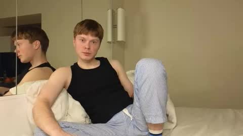 Snapshot of cameron_crowly chatting on 01-10-26, 03:58 Cameron online show from 01-10-26, 03:58