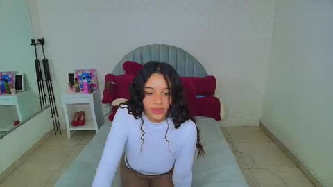 Snapshot of cami_bunnygirlx chatting on 02-28-26, 11:39 CAMI online show from 02-28-26, 11:39