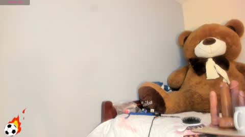 Snapshot of cami_hot_hair chatting on 07-04-26, 04:18 cami online show from 07-04-26, 04:18