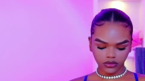 camiestrada online show from 11-20-25, 12:05