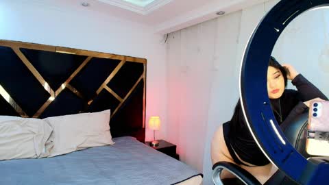 Camila Osorio online show from 04-04-26, 07:33