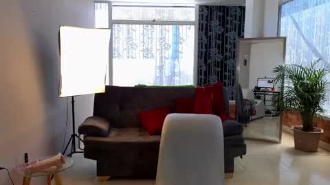 Camil online show from 01-18-25, 05:37