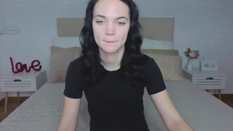 Camila online show from 11-25-25, 10:54