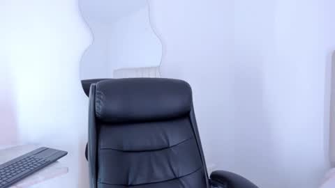 Cami online show from 02-25-25, 11:11