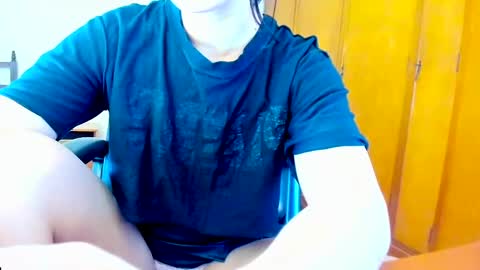 Snapshot of camila_berk chatting on 02-10-25, 08:42 Cami online show from 02-10-25, 08:42