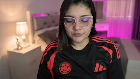 Camila buitrago online show from 12-21-24, 08:54