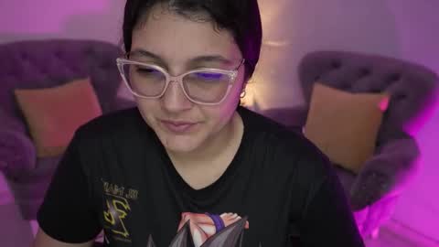 Camila buitrago online show from 11-30-25, 01:31