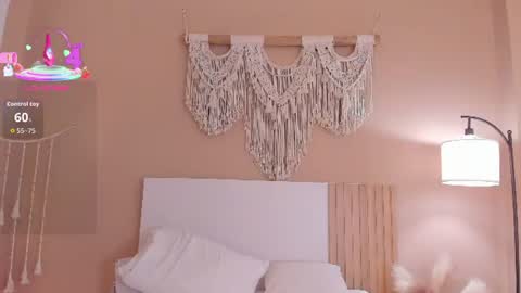 camila_bustamante_ online show from 06-09-26, 02:28