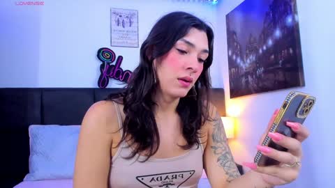  s online show from 12-23-24, 06:44