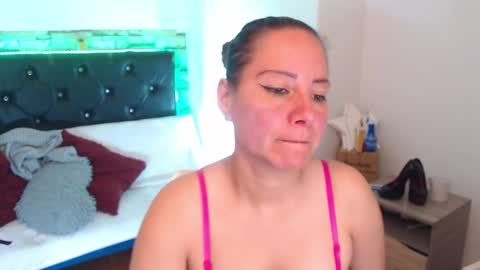 camila online show from 09-10-25, 05:35