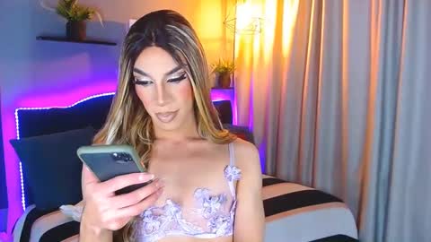 Camila online show from 12-31-24, 03:34