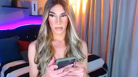 Camila online show from 01-03-25, 02:43