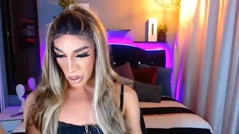 Camila online show from 01-23-25, 05:02