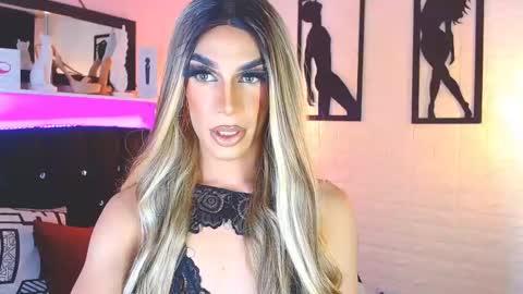 Camila online show from 02-05-25, 06:56