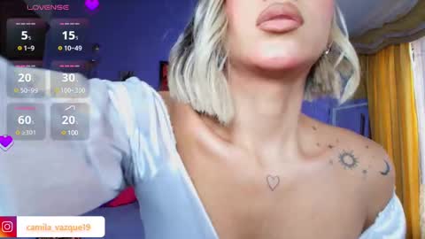 Snapshot of camila_hott1 chatting on 01-17-25, 08:44 Cami vazques online show from 01-17-25, 08:44