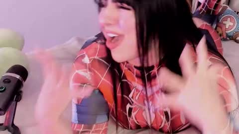 Camila online show from 10-14-25, 12:00