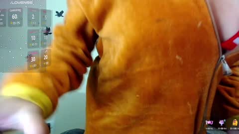 Snapshot of camila_pandora_ch chatting on 01-15-25, 10:17 Cami online show from 01-15-25, 10:17